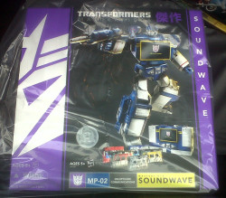 Transformers Masterpiece Soundwave