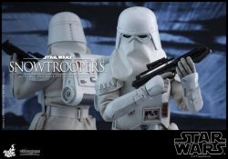 Hot Toys Snowtroopers Pack 01