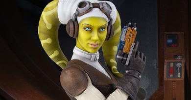 Hera Syndulla Bust And Darth Maul Statue By Gentle Giant For Celebration Hera Syndulla Bust And Darth Maul Statue By Gentle Giant For Celebration