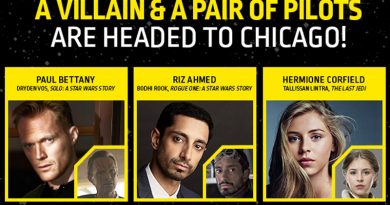 Paul Bettany, Riz Ahmed, And Hermione Corfield Signing At Celebration Chicago Paul Bettany, Riz Ahmed, And Hermione Corfield Signing At Celebration Chicago