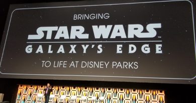 Celebration Chicago: Bringing Star Wars Galaxy’s Edge To Life At Disney Parks Panel Celebration Chicago: Bringing Star Wars Galaxy’s Edge To Life At Disney Parks Panel