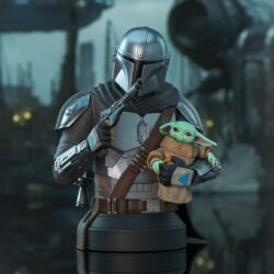 GG TM The Mandalorian with Grogu Mini Bust Front